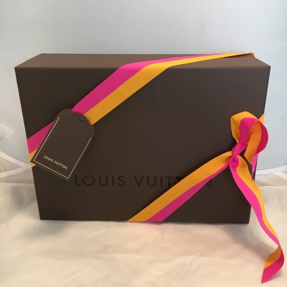 LOUIS Vuitton Plush Groom Bellboy Doll - Picture 7 of 8